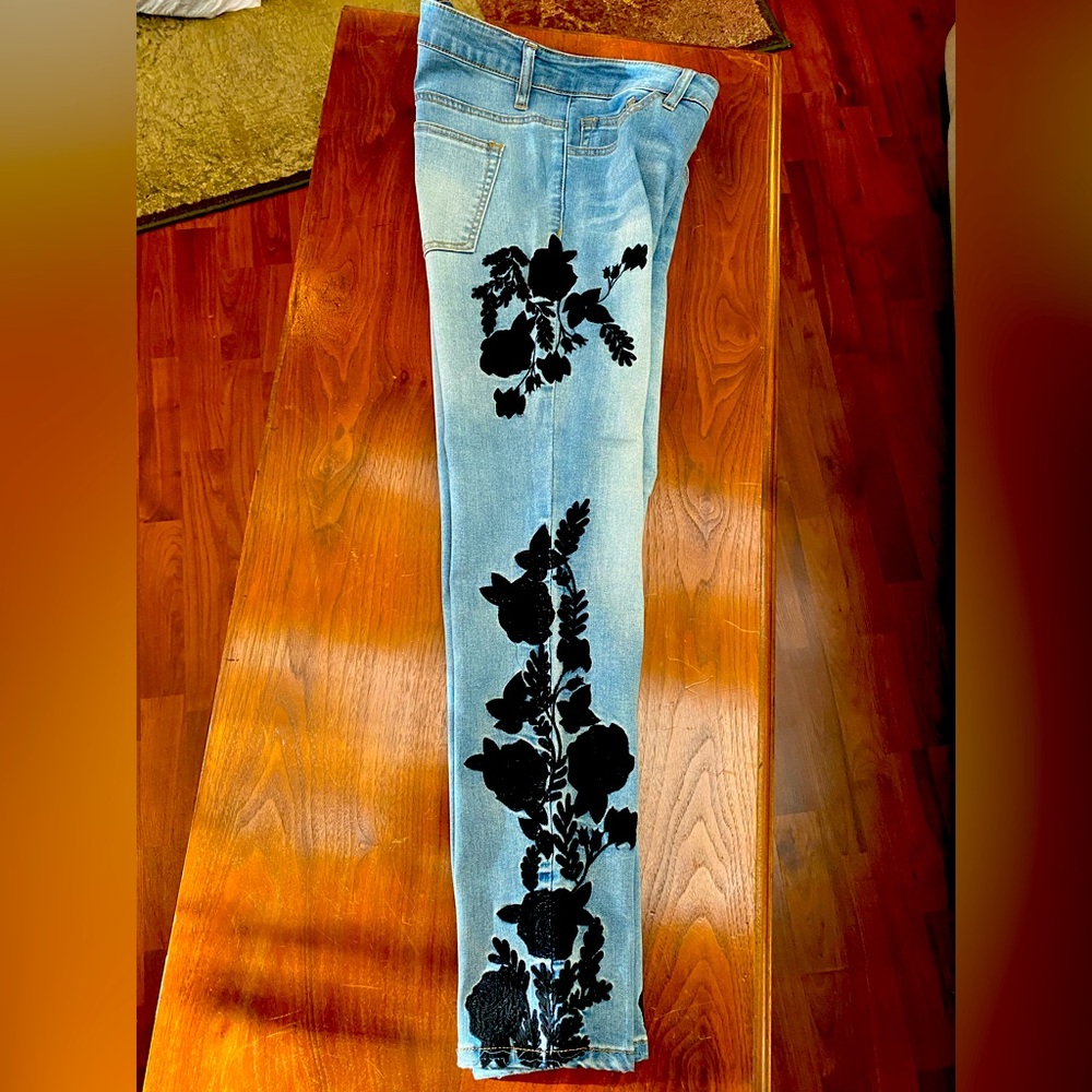 C&V Chelsea & Violet jeans Size 30